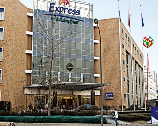 Express Holiday Inn,Shanghai