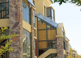 The Castle Apartment (0)