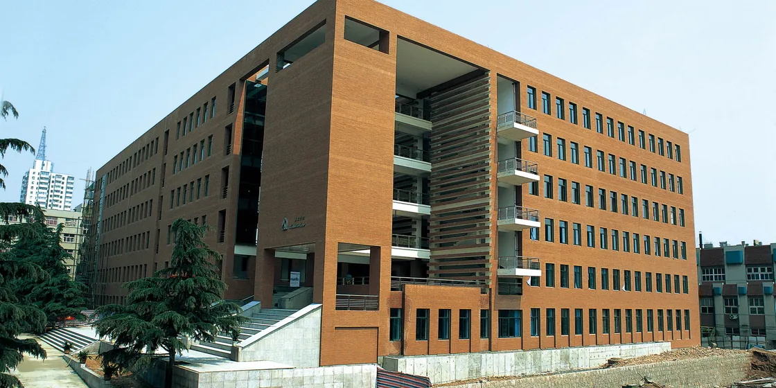 Qingdao Technological University (0)