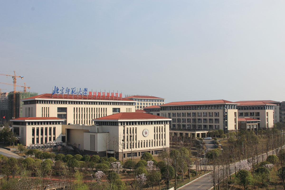 Natural-white-terracotta-clad-the-campus.jpg