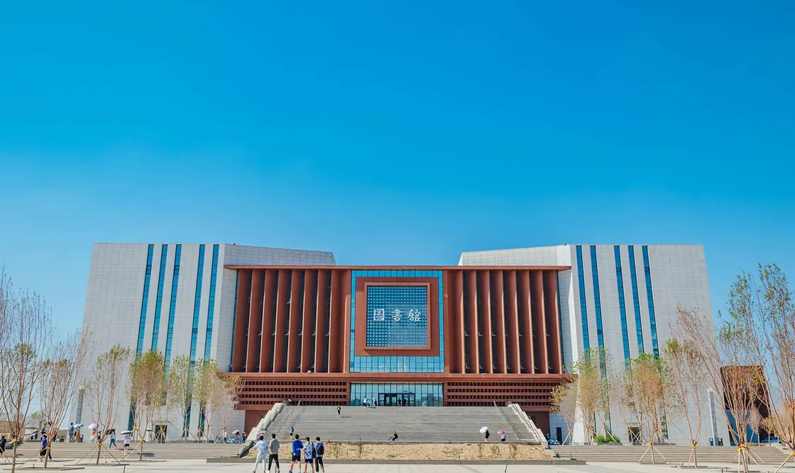 campus library.jpg