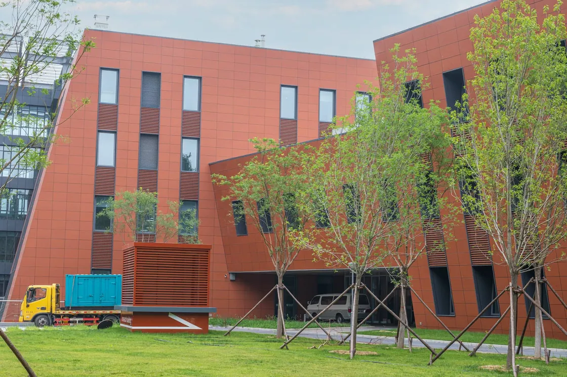 Medical Complex with Terracotta Elements.jpg