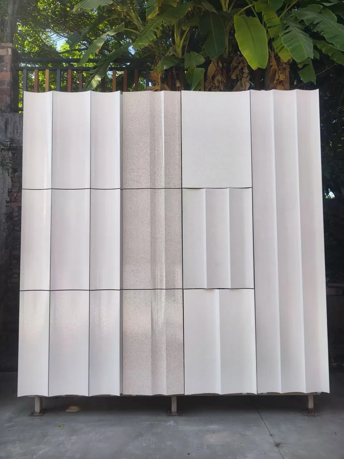 LOPO Concave-curved Terracotta Wall 2.jpg